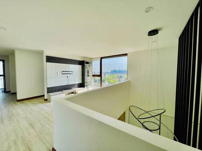 amplia casa en parcela  (113862)