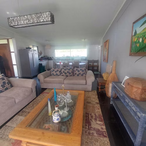 Venta Parcela con 2 Casas  (113863)