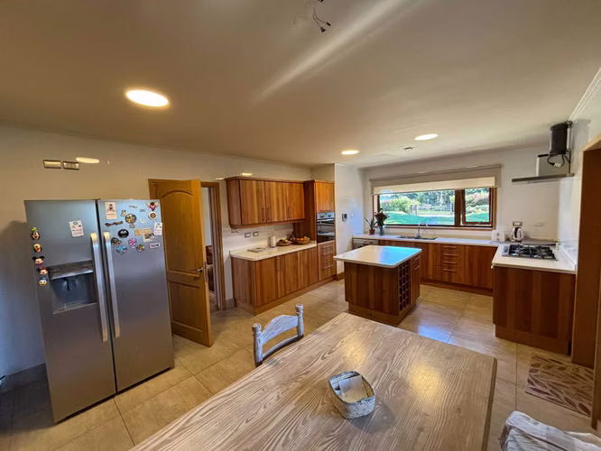 Gran casa en venta en Puerto Varas (114018)