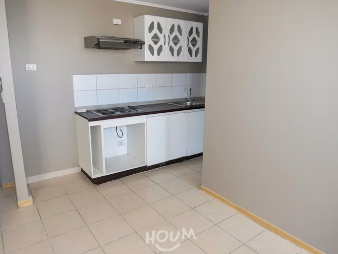 Departamento en Avenida María Rozas Velásquez