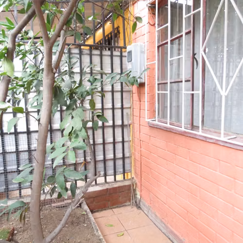 SE VENDE CASA 3 DORMITORIOS  2 BAÑOS  ESTACIONAMIENTO