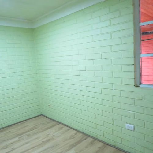 SE VENDE CASA 3 DORMITORIOS  2 BAÑOS  ESTACIONAMIENTO