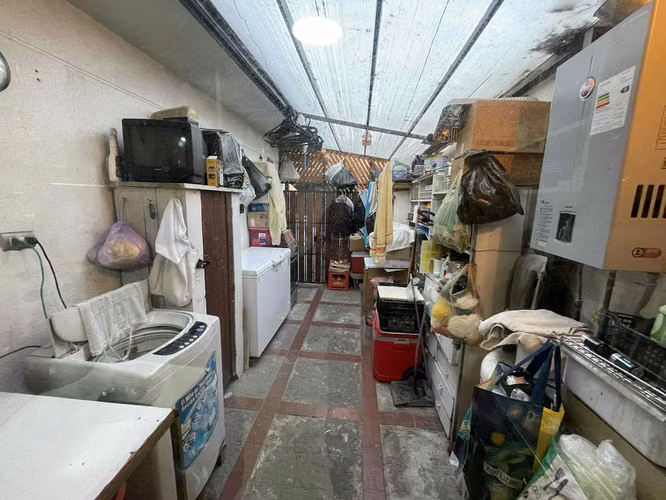 Venta de Amplia Casa en Lo Barnechea