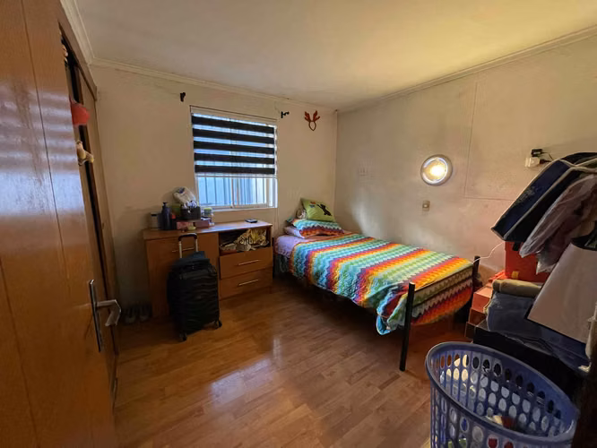 Venta de Amplia Casa en Lo Barnechea