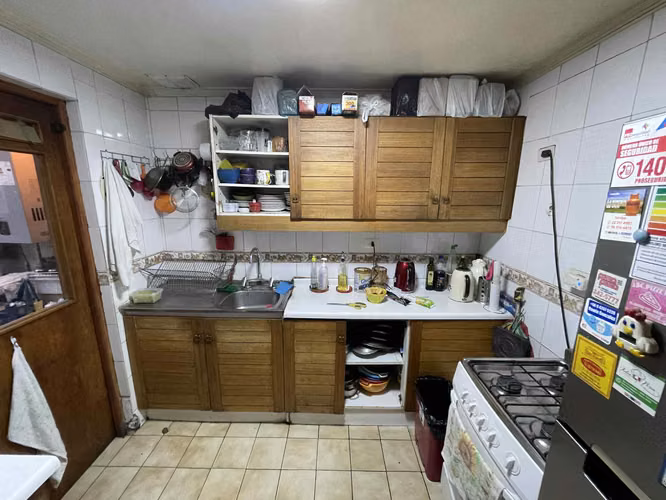 Venta de Amplia Casa en Lo Barnechea