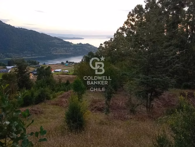 Hermoso terreno con vista al Lago Ranco