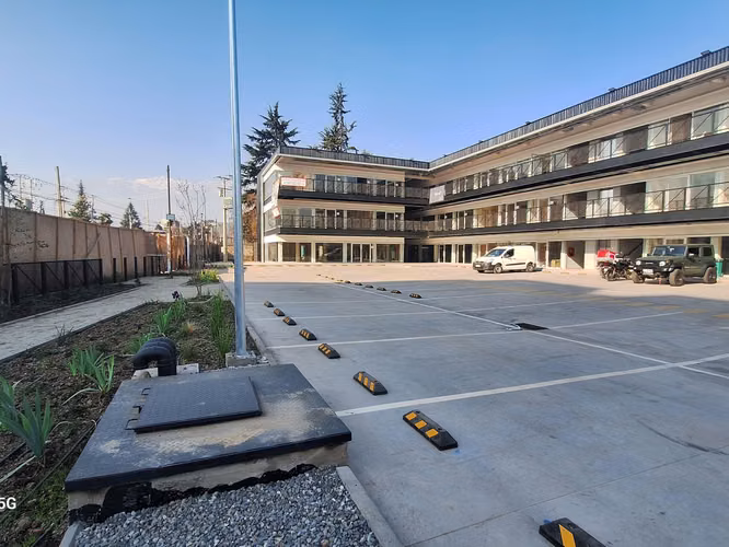 LOCAL COMERCIAL EN PISO 3 LA FLORIDA