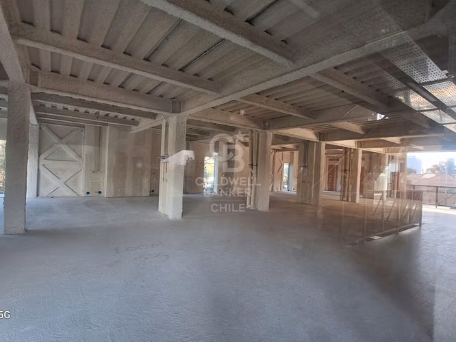 LOCAL COMERCIAL EN PISO 3 LA FLORIDA