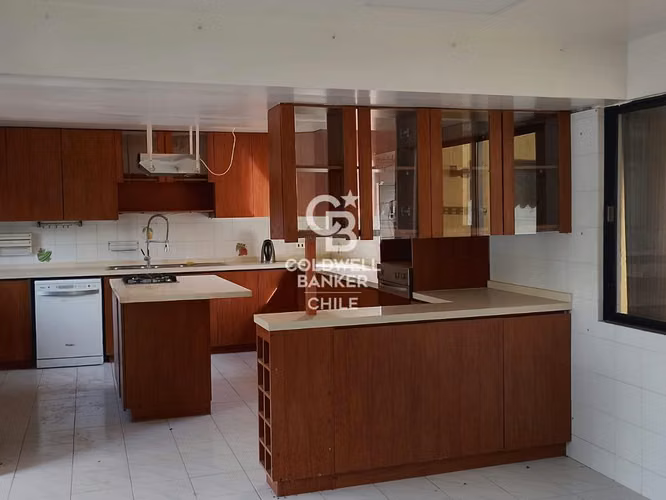 Casa colonial en condominio privado.