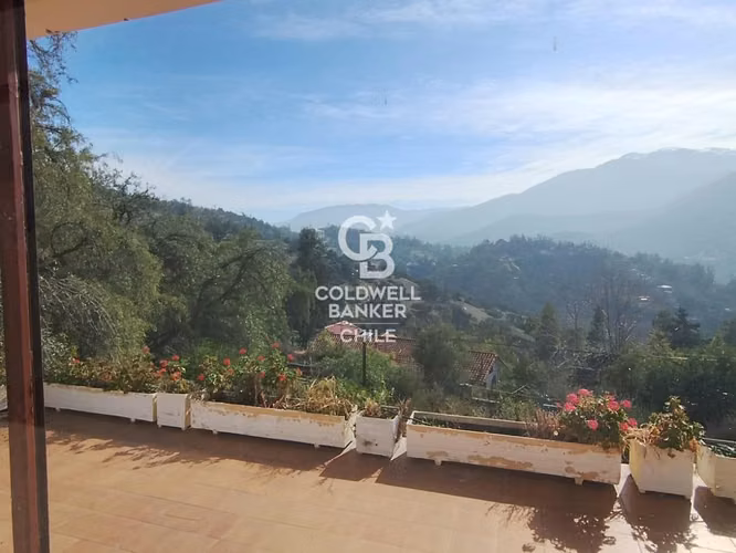 Casa colonial en condominio privado.