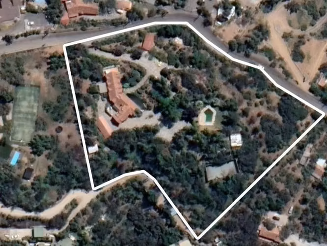 Casa colonial en condominio privado.