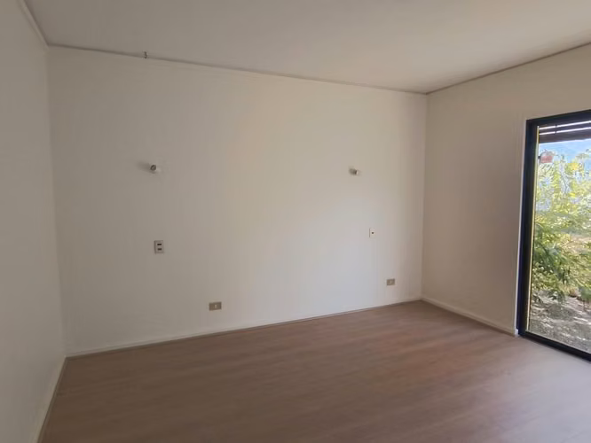 Casa colonial en condominio privado.
