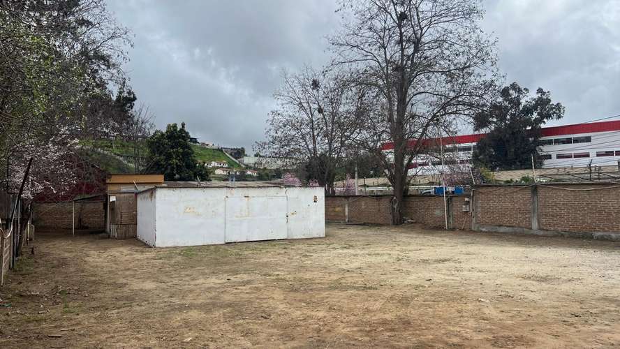 Arriendo Terreno con Galpón y Oficinas – Quilpué, Paso Hondo