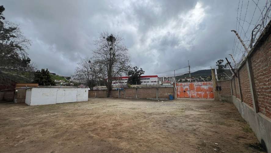 Arriendo Terreno con Galpón y Oficinas – Quilpué, Paso Hondo