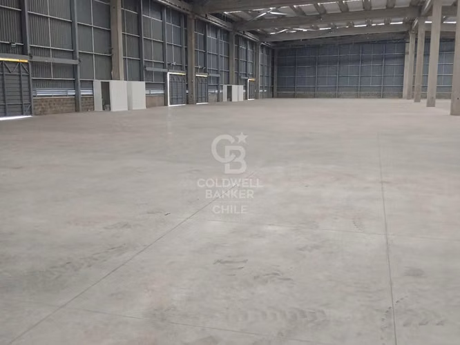 Bodega nueva Clase A de 709m2 en Centro de Distribución