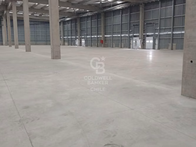 Bodega nueva Clase A de 709m2 en Centro de Distribución