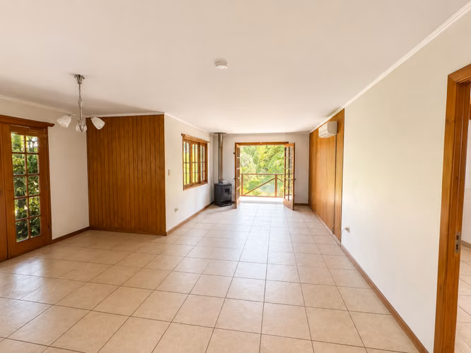 EN VENTAEXCELENTE CASA Y PARCELA, QUILVO, ROMERAL.