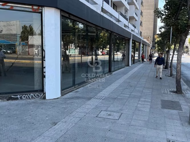 Local Comercial en esquina de 275 m2 en San Diego
