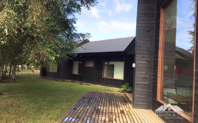 Casa en venta en Villarrica 4 dorm 4baños alto estandar de construccion