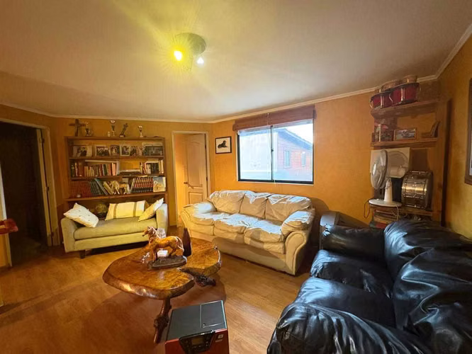 VENTA DE AMPLIA CASA A PASOS DEL CENTR TEMUCO (114309)
