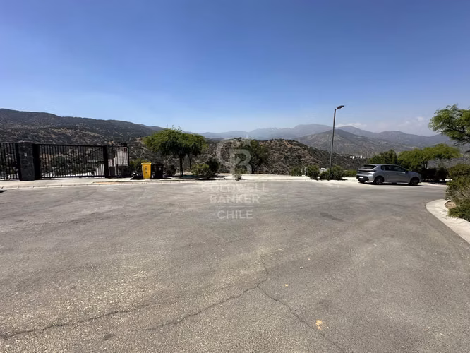 Linda Vista, Condominio Fundo La Dehesa- Lo Barnechea