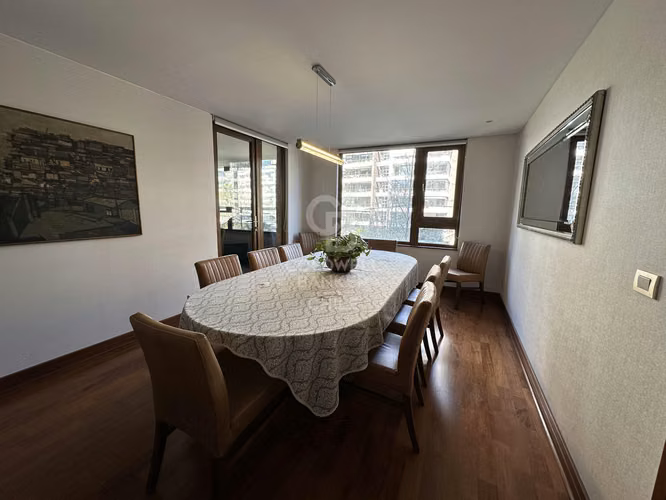 Las Condes | Amplio, Luminoso y Precio Oportunidad