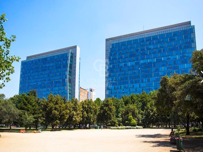 Oficina Cerro Colorado, Las Condes