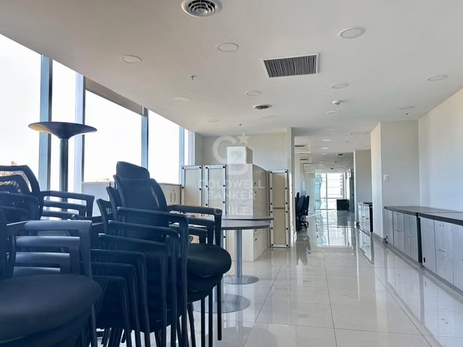 Oficina Cerro Colorado, Las Condes