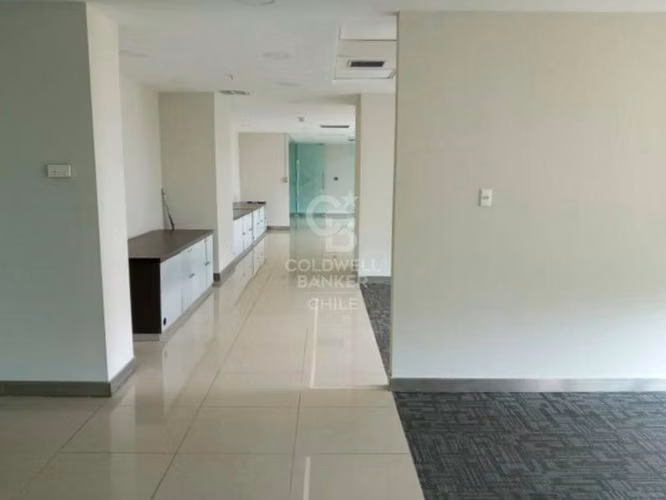Oficina Cerro Colorado, Las Condes