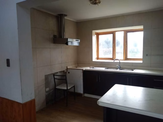 Se vende casa sólida c/terreno 5000m2,Coinco VI R