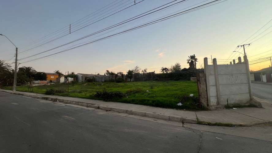 Se vende terreno en Villa Alemana. Valor 5.400 UF