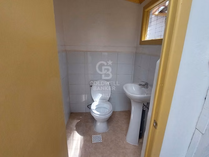 VENDE casa con proyección comercial