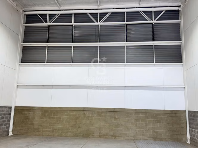 Bodega nueva con Oficina y Showroom