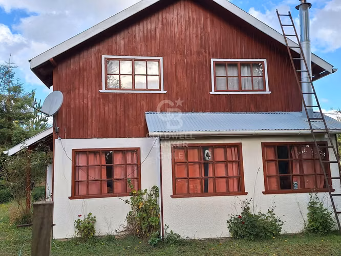 Amplia casa de campo con quincho y mini campo frutal. - Imagen 7
