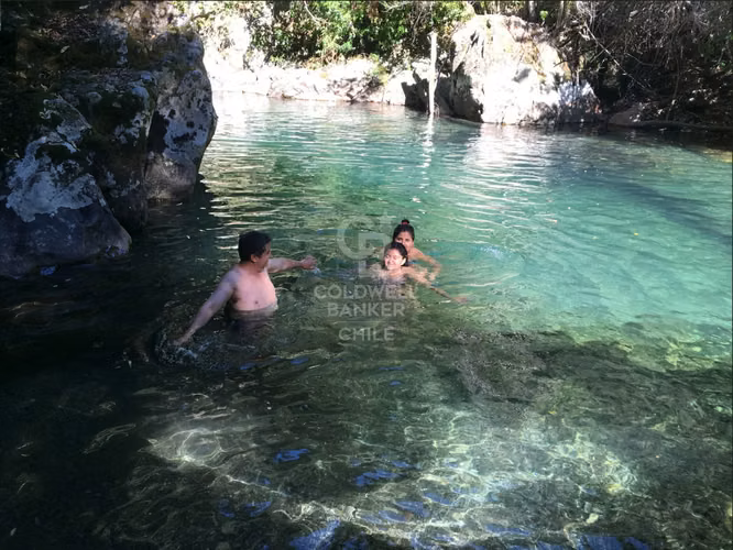 Aguas Termales  para proyecto turístico en el sur de Chile