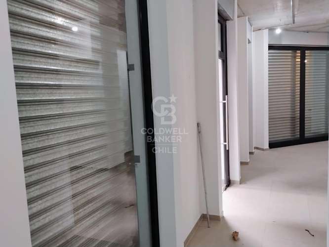 Local Comercial de 63 m2 en calle San Isidro - Imagen 3