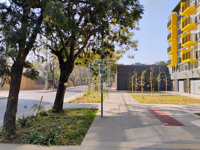 Local Comercial de 53 m2 en Quinta Normal