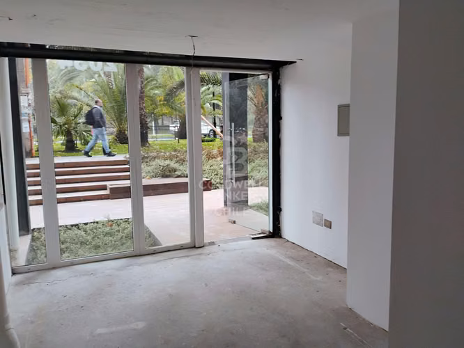 Local Comercial de 36 m2 en Av. Rondizzoni - Imagen 16