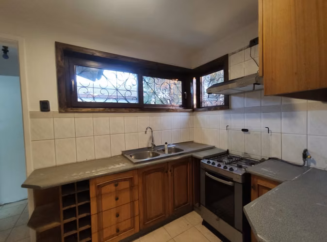 Se Vende Amplia Casa Cerca De Plaza De Puente Alto