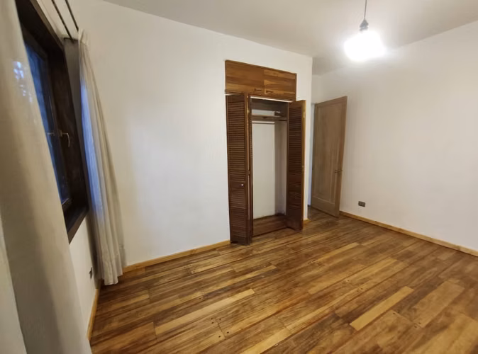 Se Vende Amplia Casa Cerca De Plaza De Puente Alto