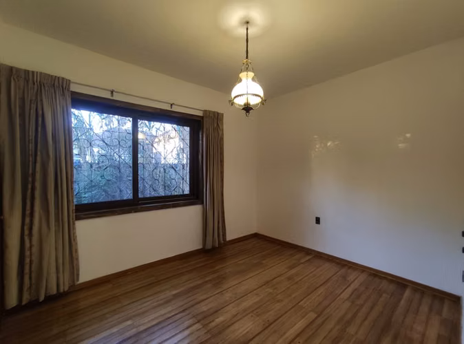 Se Vende Amplia Casa Cerca De Plaza De Puente Alto