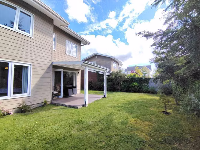 Vendo Casa en Condominio El Bayo (115509)