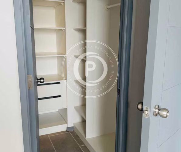 VENTA DEPTO LA CISTERNA, METRO OVALLE (115534)