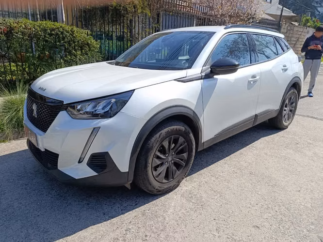 PEUGEOT 2008 2022