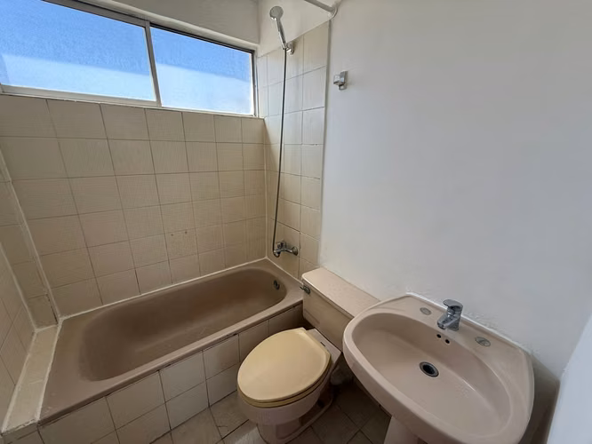 CONDOMINIO VITACURA VALOR VENTA UF. 3.808.- (no tiene estacionamiento). - Imagen 11