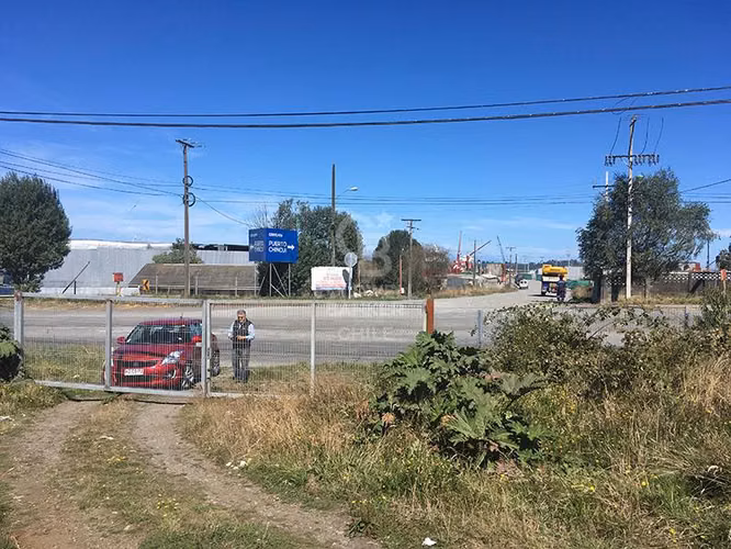 Terreno Chinquihue: Ideal para uso comercial o industrial