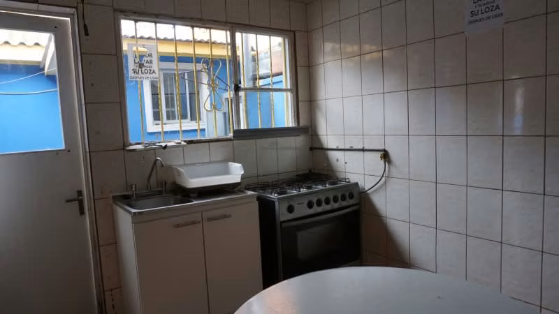 Casa AVENIDA ALESSANDRI FRENTE A LA ESCUELA CARDENAL CARO