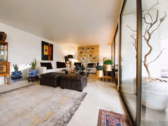OPORTUNIDAD: Portal La Dehesa, Dpto. con jardín de 300 m2!