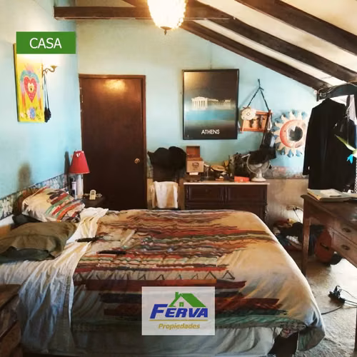 Se vende amplia casa y local comercial, Talcahuano centro