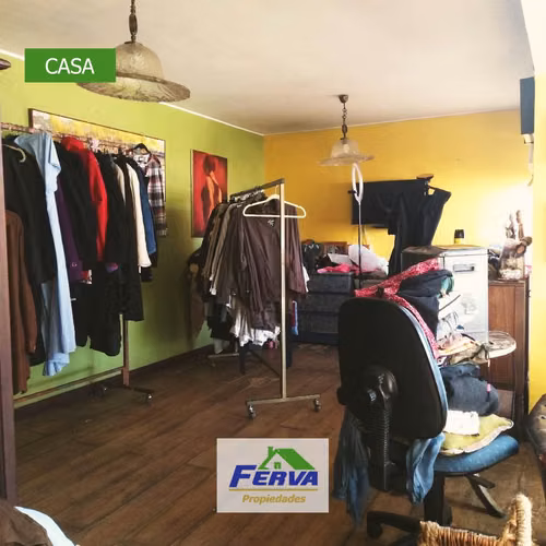 Se vende amplia casa y local comercial, Talcahuano centro